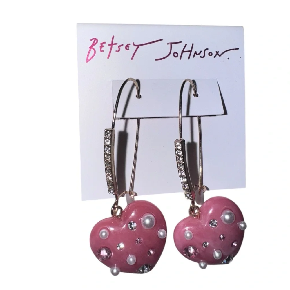 Betsey Johnson Pink Heart Dangle Earrings - Picture 1 of 2